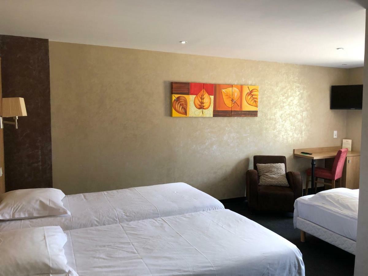 Logis L'hotel D'arc Hotel